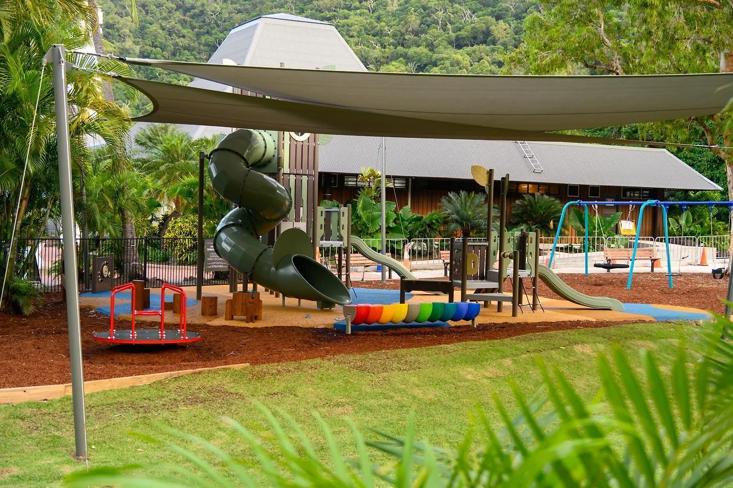 Whitsunday Apartment 1306 Hamilton Island